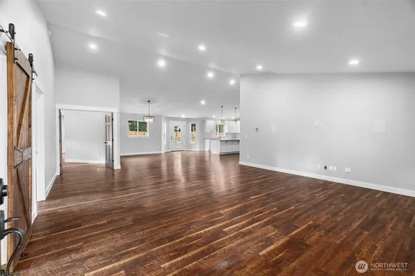 $1,100,000 | 17003 Jordan Street Southwest, Rochester, WA 98579