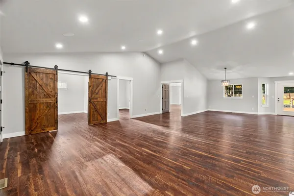 $1,100,000 | 17003 Jordan Street Southwest, Rochester, WA 98579