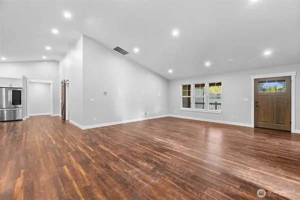 $1,100,000 | 17003 Jordan Street Southwest, Rochester, WA 98579