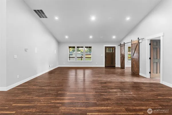 $1,100,000 | 17003 Jordan Street Southwest, Rochester, WA 98579