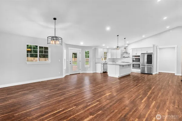 $1,100,000 | 17003 Jordan Street Southwest, Rochester, WA 98579