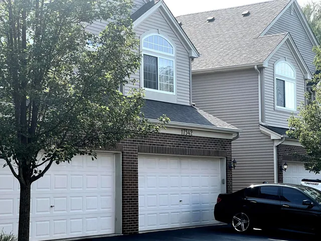 $2,400 | 17542 Gilbert Drive, Lockport, IL 60441