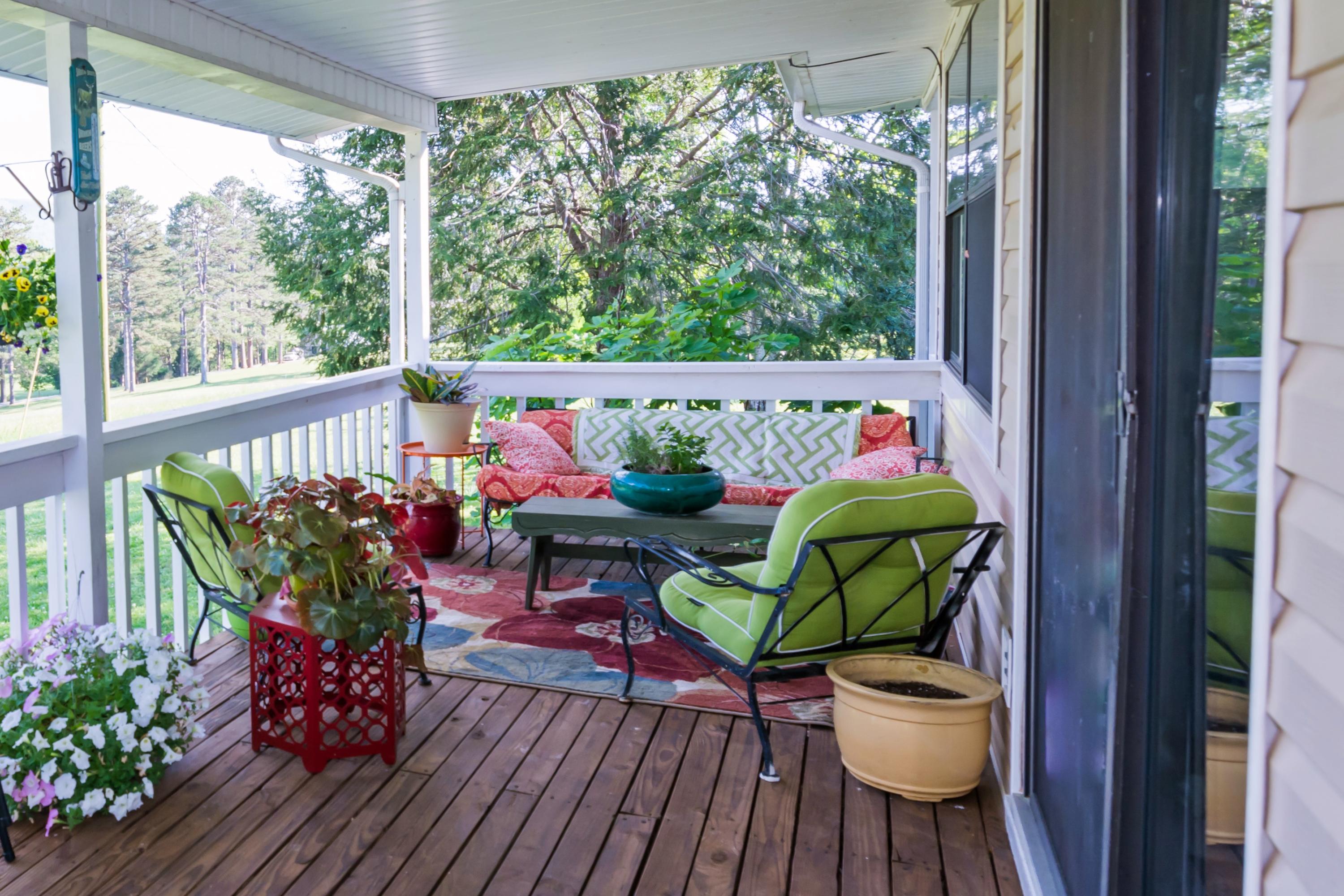 554 Jack Smith Road Dunlap, TN 37327 - Photo 22 of 32 Covered Back Deck