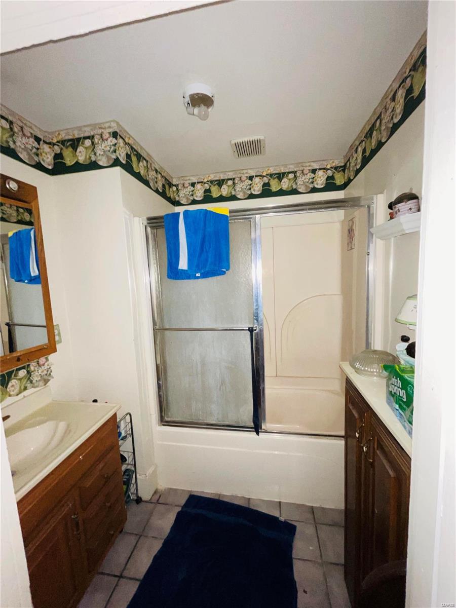 823 Langdon Street Alton, IL 62002 - Photo 18 of 23