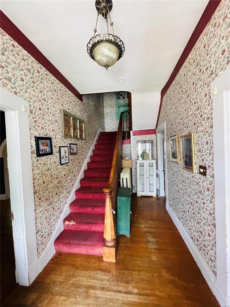 823 Langdon Street Alton, IL 62002 - Photo 4 of 23