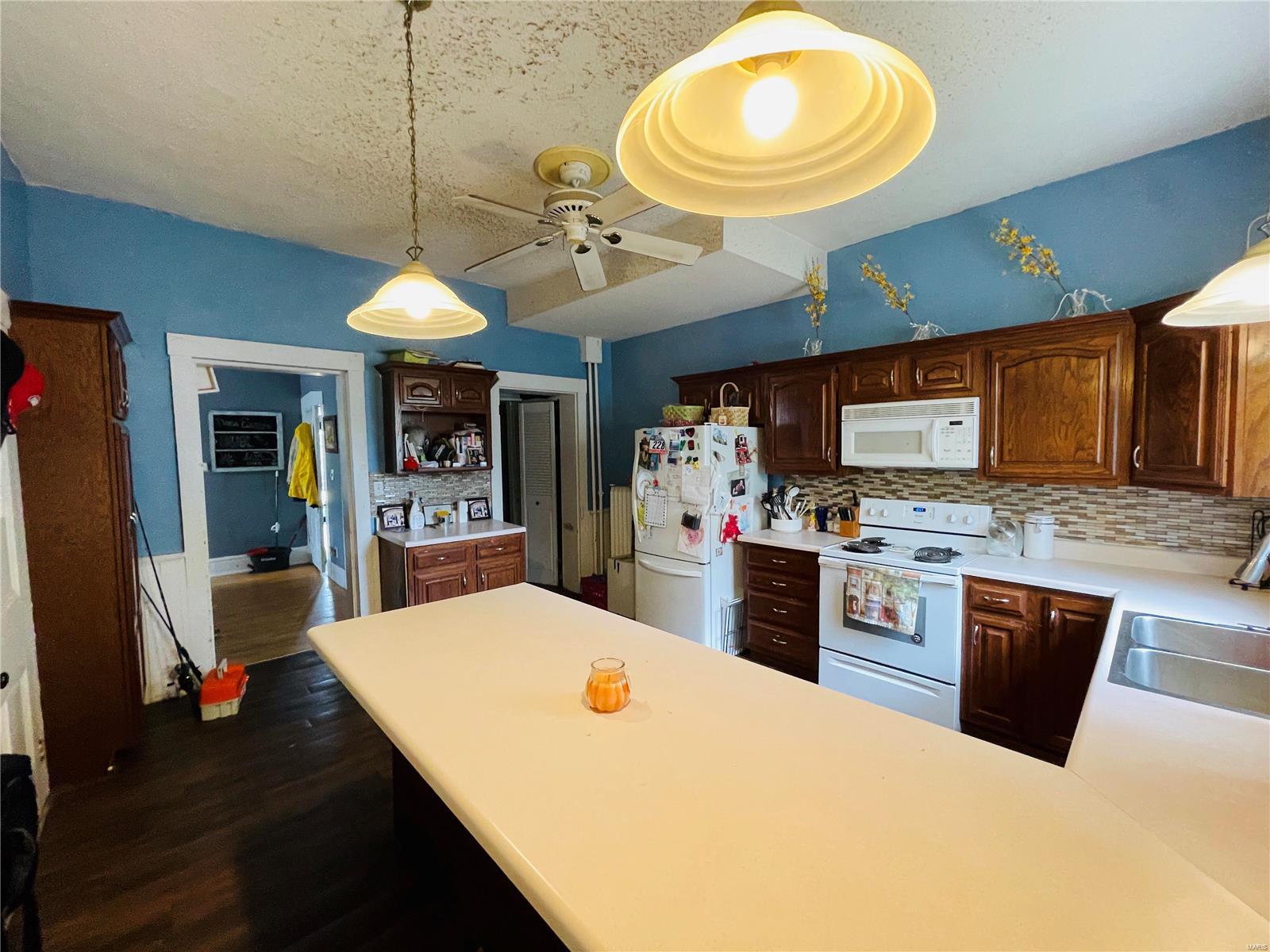 823 Langdon Street Alton, IL 62002 - Photo 7 of 23