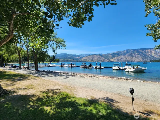 $2,500 | 559 Manson Boulevard, Manson, WA 98831