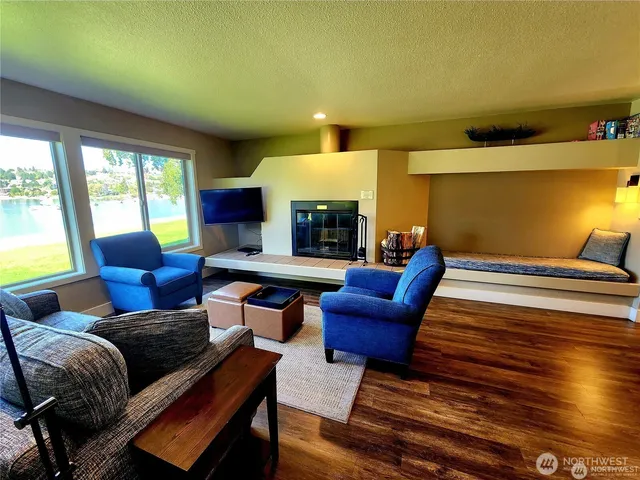 $2,500 | 559 Manson Boulevard, Manson, WA 98831