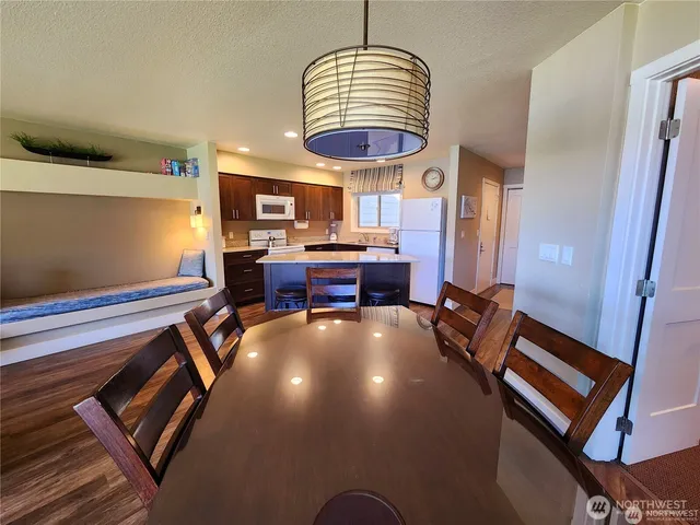 $2,500 | 559 Manson Boulevard, Manson, WA 98831