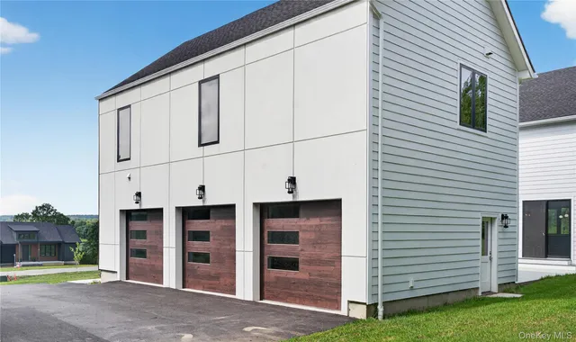 $1,050,000 | 1 Warwick Isle Boulevard, Pine Island, NY 10969