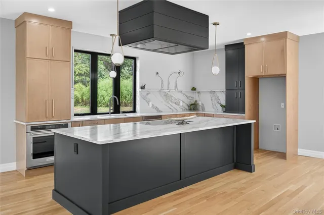 $1,050,000 | 1 Warwick Isle Boulevard, Pine Island, NY 10969