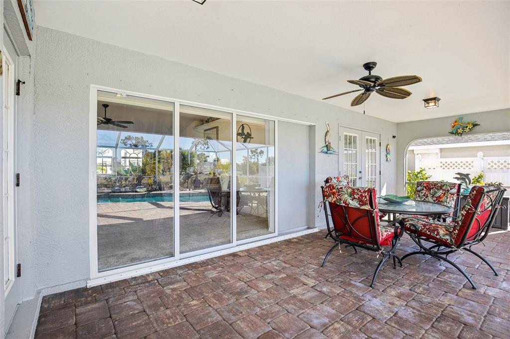 257 Medalist Road Rotonda West, FL 33947 - Photo 22 of 32 a living room filled with furniture
