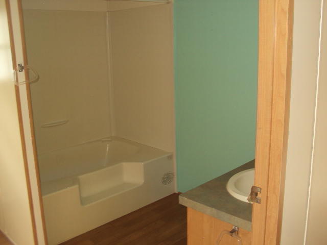 6057 Sebring Warner Road, Unit 142 Greenville, OH 45331 - Photo 9 of 13