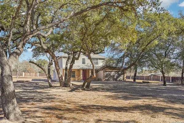 $500,000 | 301 County Road 6862, Natalia, TX 78059