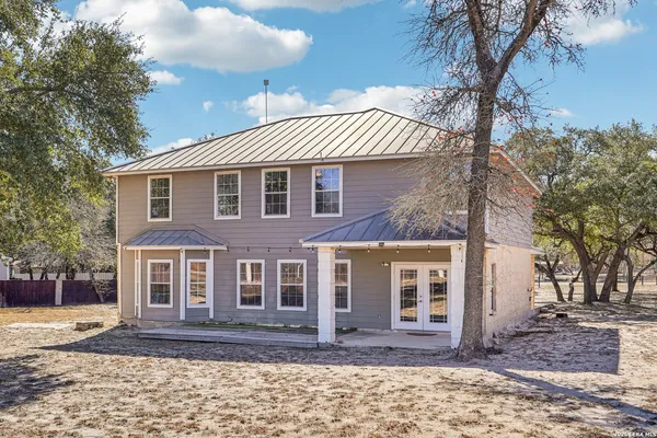 $500,000 | 301 County Road 6862, Natalia, TX 78059