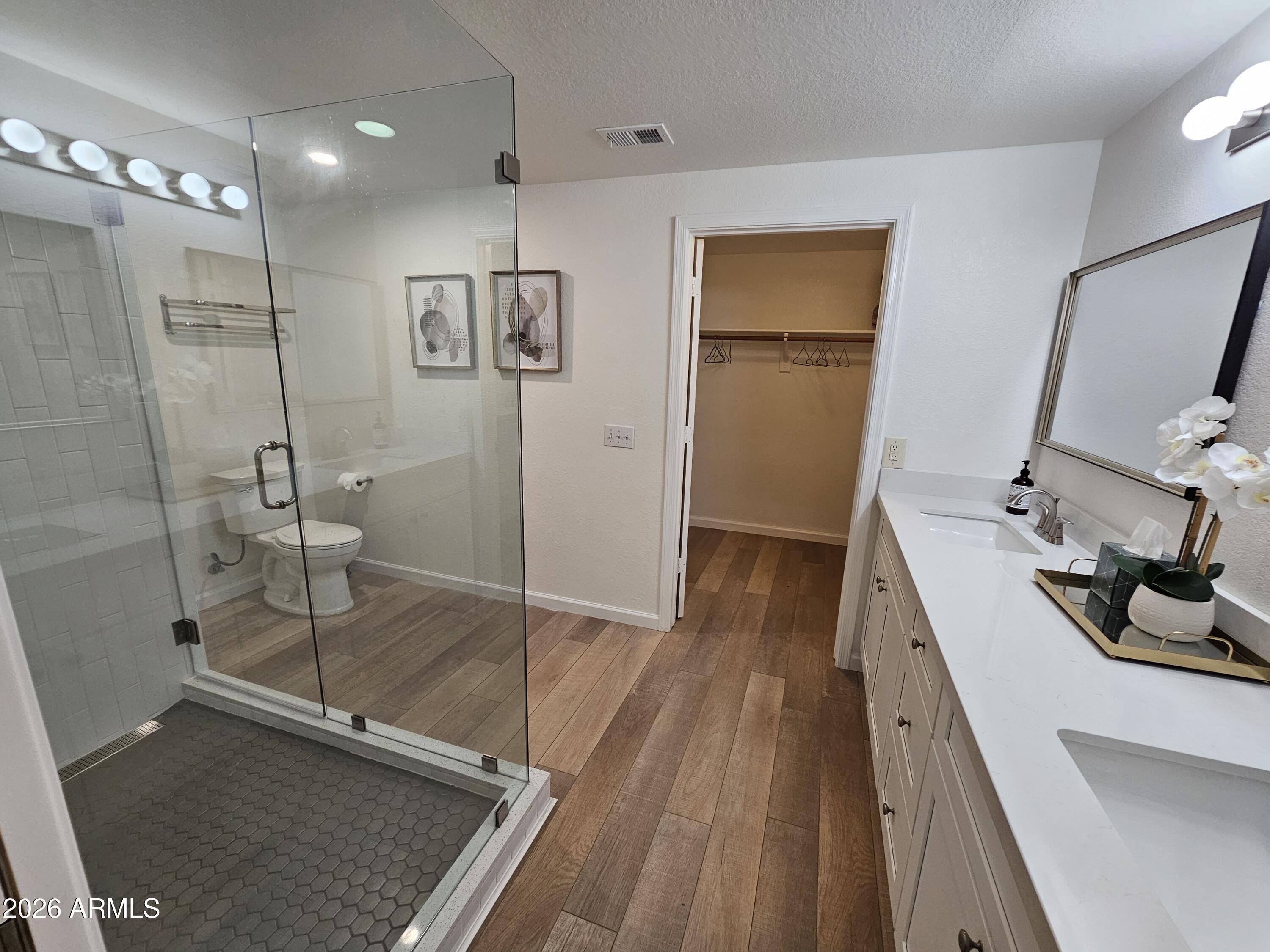 10410 North Cave Creek Road, Unit 1008 Phoenix, AZ 85020 - Photo 14 of 22 20231024_171914