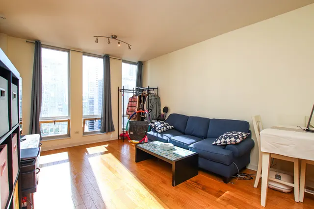 $2,300 | 1400 South Michigan Avenue, Unit 1507, Chicago, IL 60605