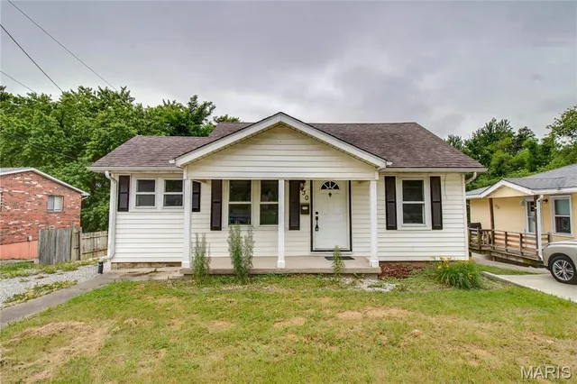 $76,000 | 330 Grant Street, Bethalto, IL 62010
