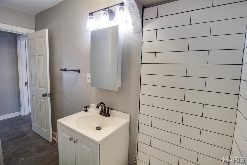 330 Grant Street Bethalto, IL 62010 - Photo 17 of 25