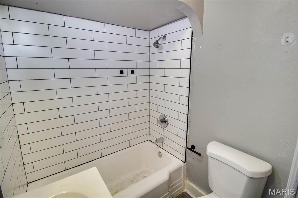 330 Grant Street Bethalto, IL 62010 - Photo 18 of 25