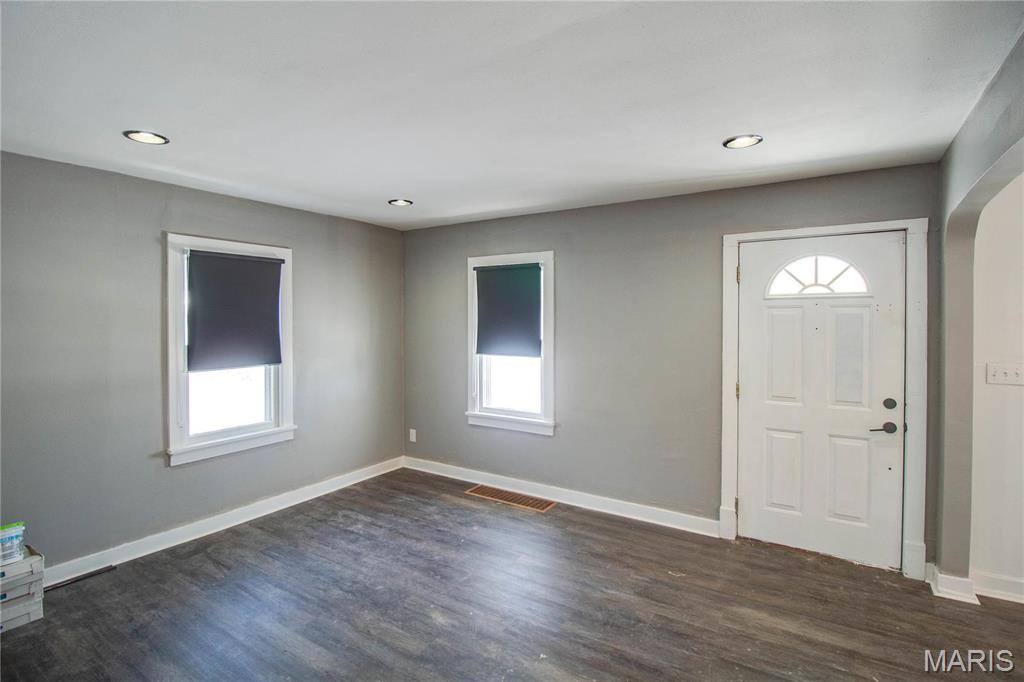 330 Grant Street Bethalto, IL 62010 - Photo 6 of 25