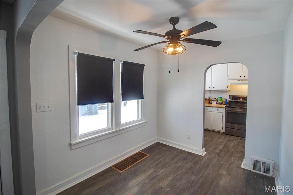 330 Grant Street Bethalto, IL 62010 - Photo 9 of 25