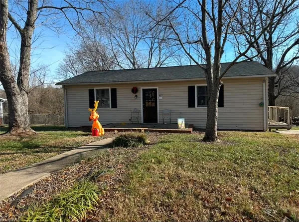 $187,000 | 427 North 2nd Avenue, Mayodan, NC 27027