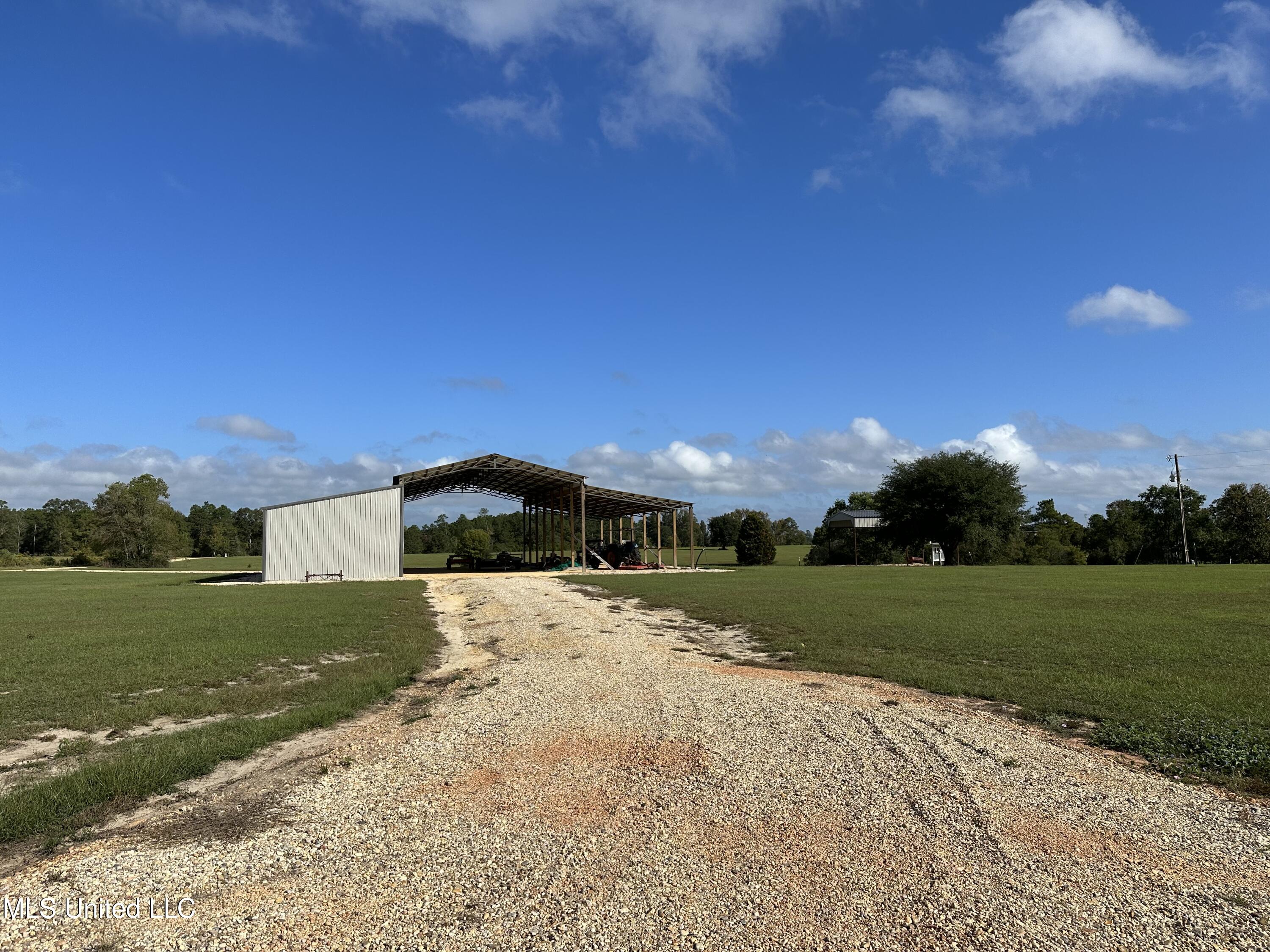227 Progress Road Poplarville, MS 39470 - Photo 3 of 14 IMG_7380