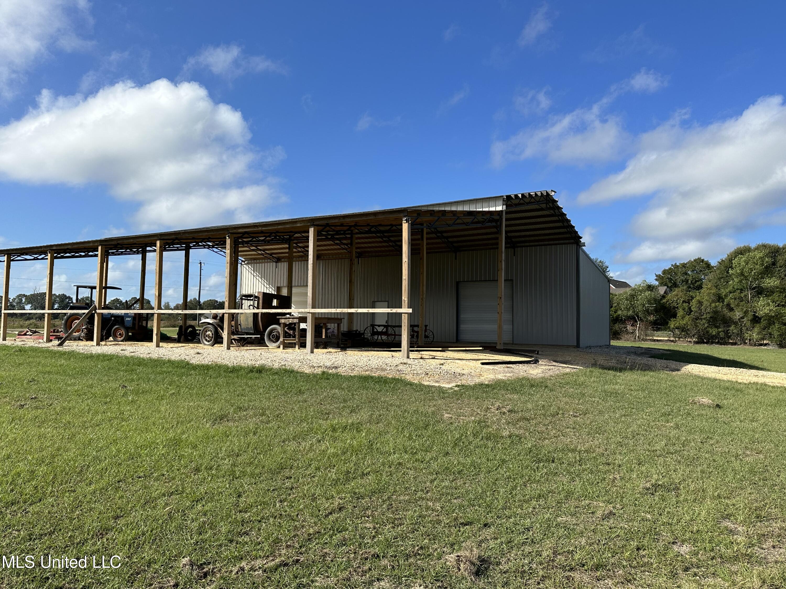 227 Progress Road Poplarville, MS 39470 - Photo 6 of 14 IMG_7383