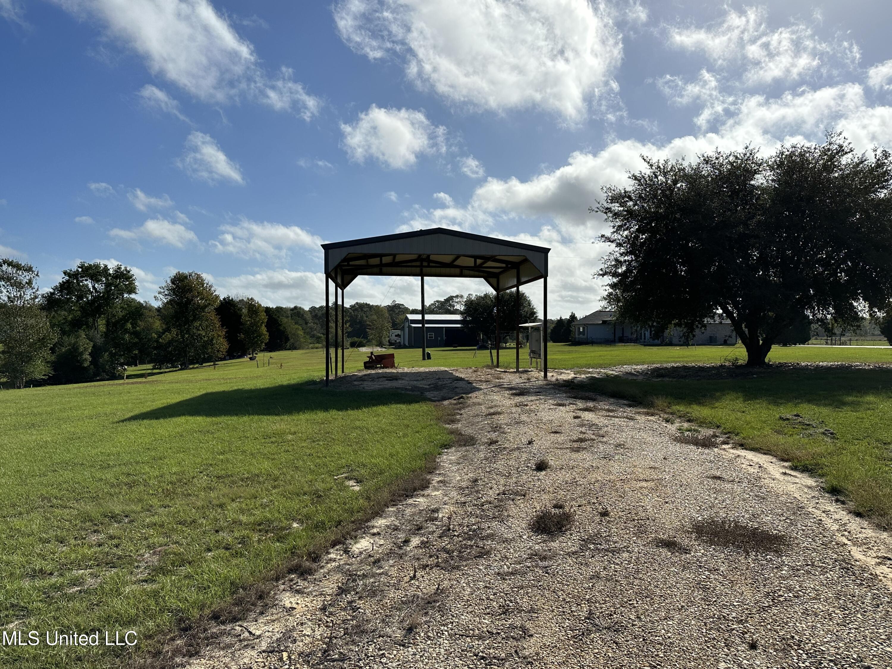 227 Progress Road Poplarville, MS 39470 - Photo 8 of 14 IMG_7385