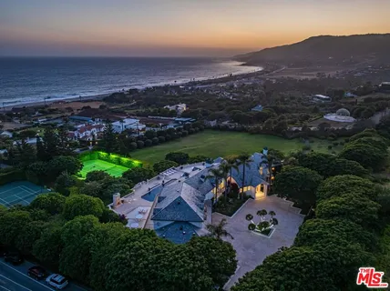 $25,000,000 | 6051 Philip Avenue, Malibu, CA 90265