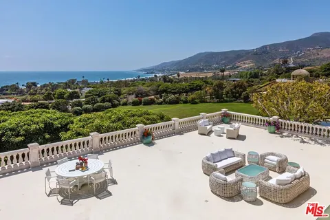$25,000,000 | 6051 Philip Avenue, Malibu, CA 90265
