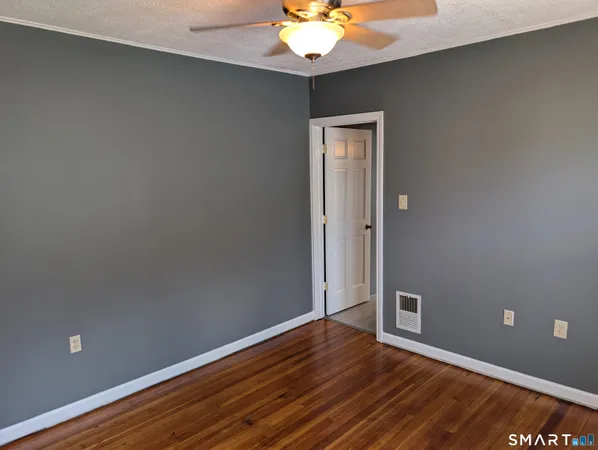 $1,950 | 37 Elm Street, East Haven, CT 06512