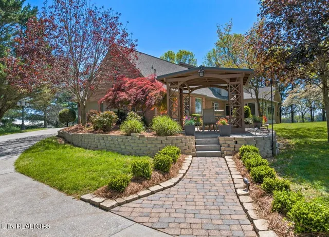 $1,300,000 | 2041 Witt Road, White Pine, TN 37890