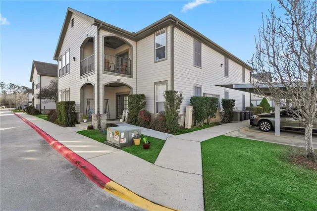 $148,000 | 350 Emerald Forest Boulevard, Unit 27108, Covington, LA 70433