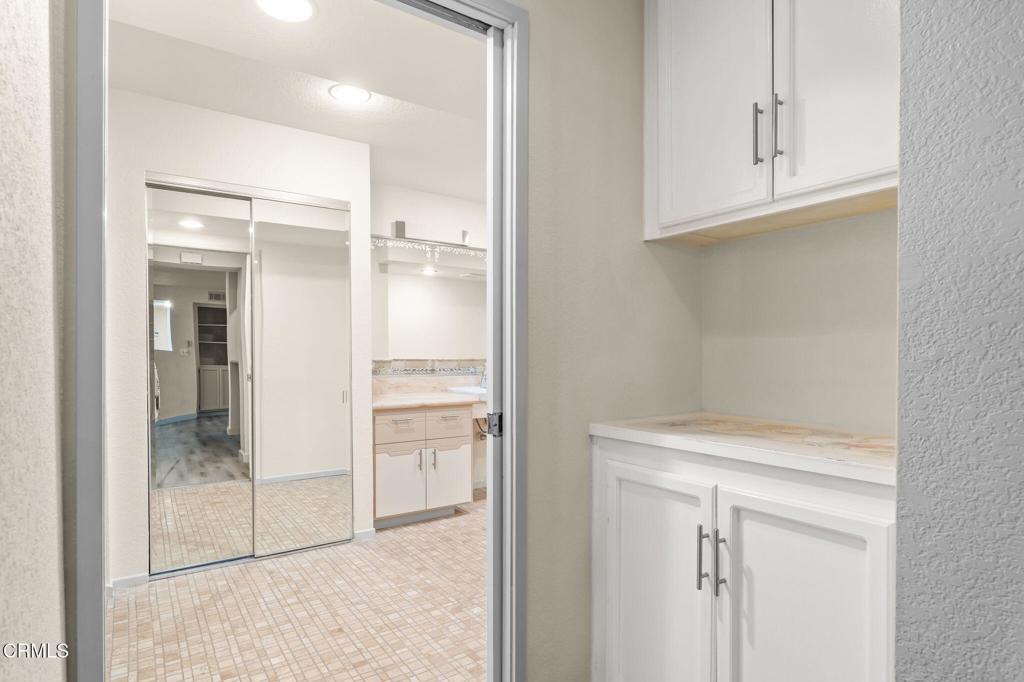 2202 Martinique Lane Oxnard, CA 93035 - Photo 19 of 39 a view of cabinets