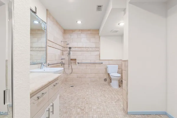 $749,000 | 2202 Martinique Lane, Oxnard, CA 93035