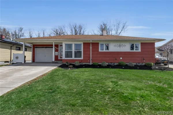$259,900 | 347 Evergreen Drive, Tonawanda, NY 14150