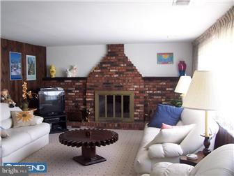 31 Haines Mill Road Delran, NJ 08075 - Photo 3 of 12 Family Room