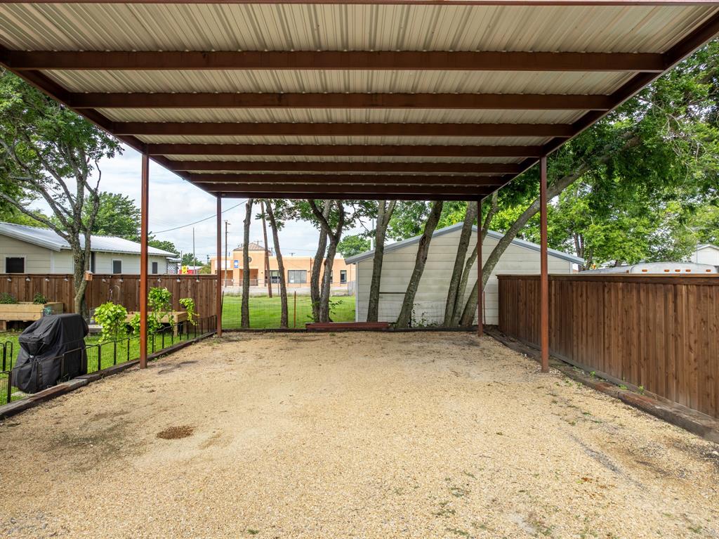 201 Main Street Italy, TX 76651 - Photo 28 of 35