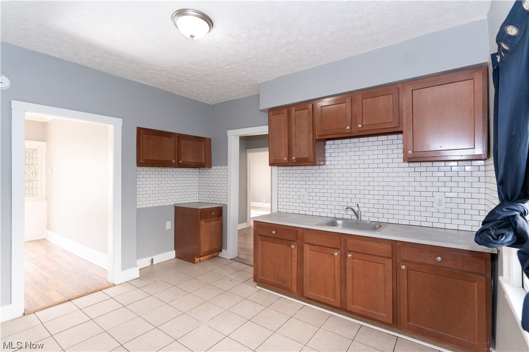3536 Hildana Road Cleveland, OH 44120 - Photo 12 of 20