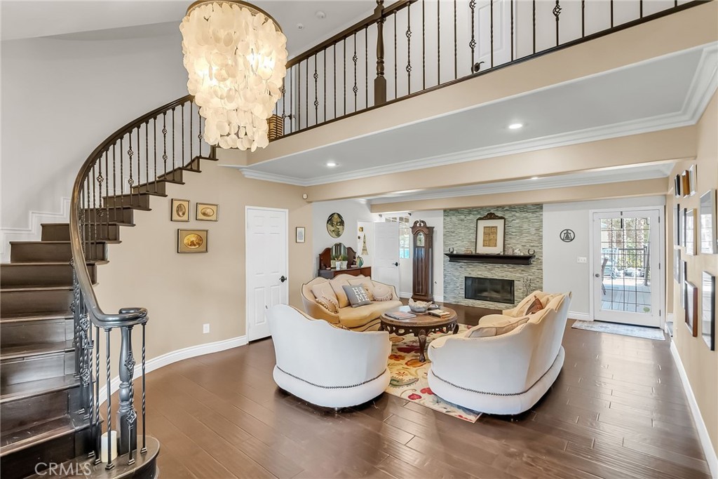 7384 Golden Star Avenue Riverside, CA 92506 - Photo 3 of 57