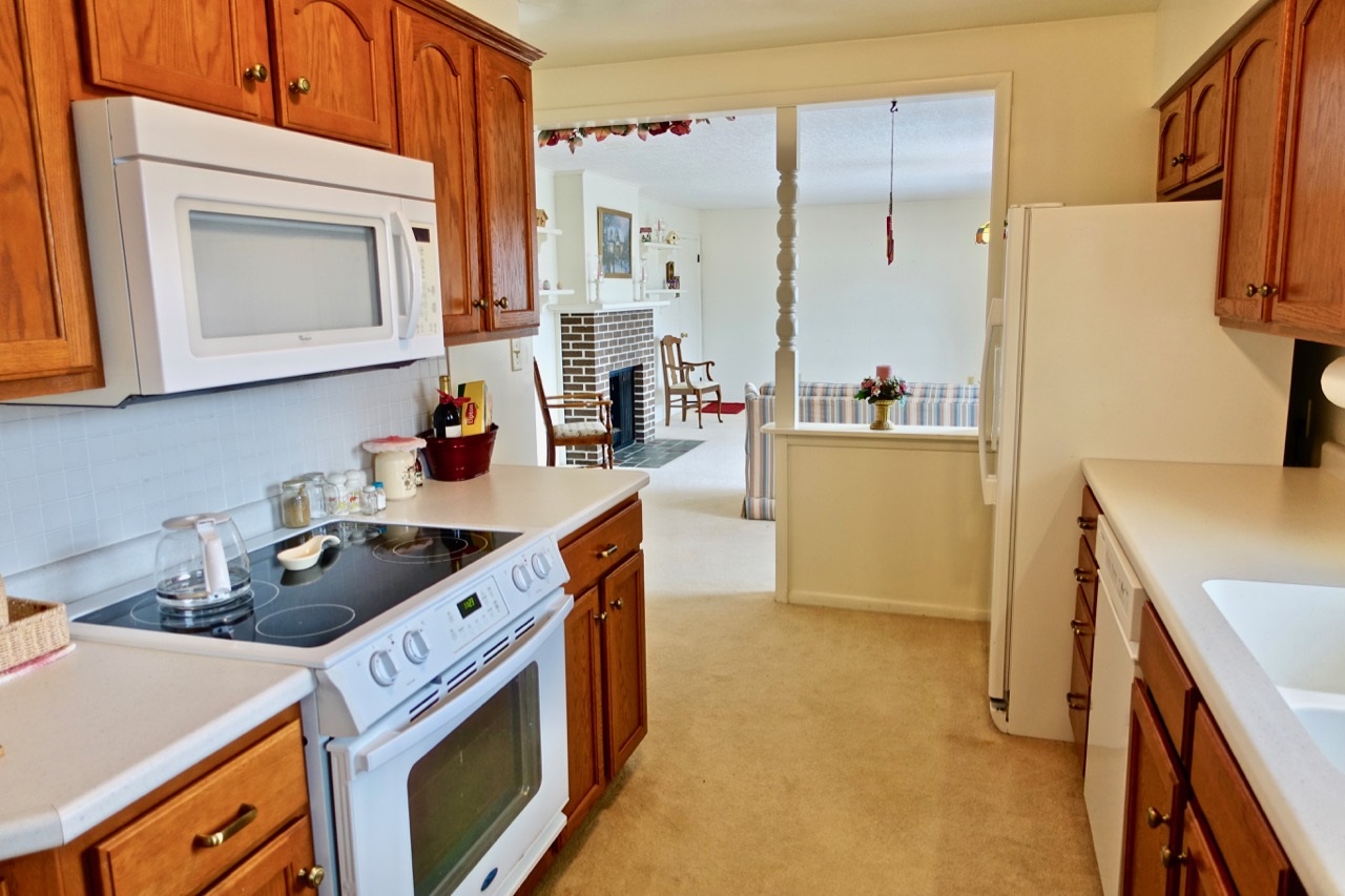 6909 East Piccadilly Road Muncie, IN 47303 - Photo 9 of 36 Gallery Image 9