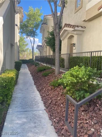 $1,600 | 1300 Red Gable Lane, Unit 103, Las Vegas, NV 89144