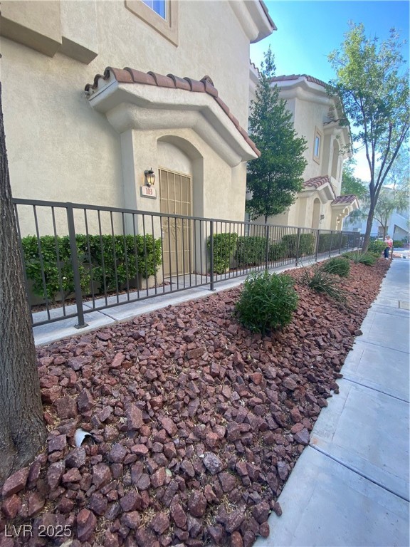 1300 Red Gable Lane, Unit 103 Las Vegas, NV 89144 - Photo 3 of 26 Private entrance with security screen door