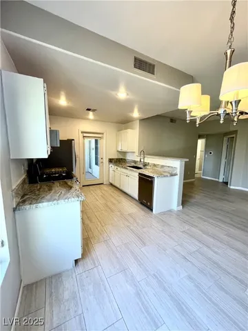 $1,600 | 1300 Red Gable Lane, Unit 103, Las Vegas, NV 89144