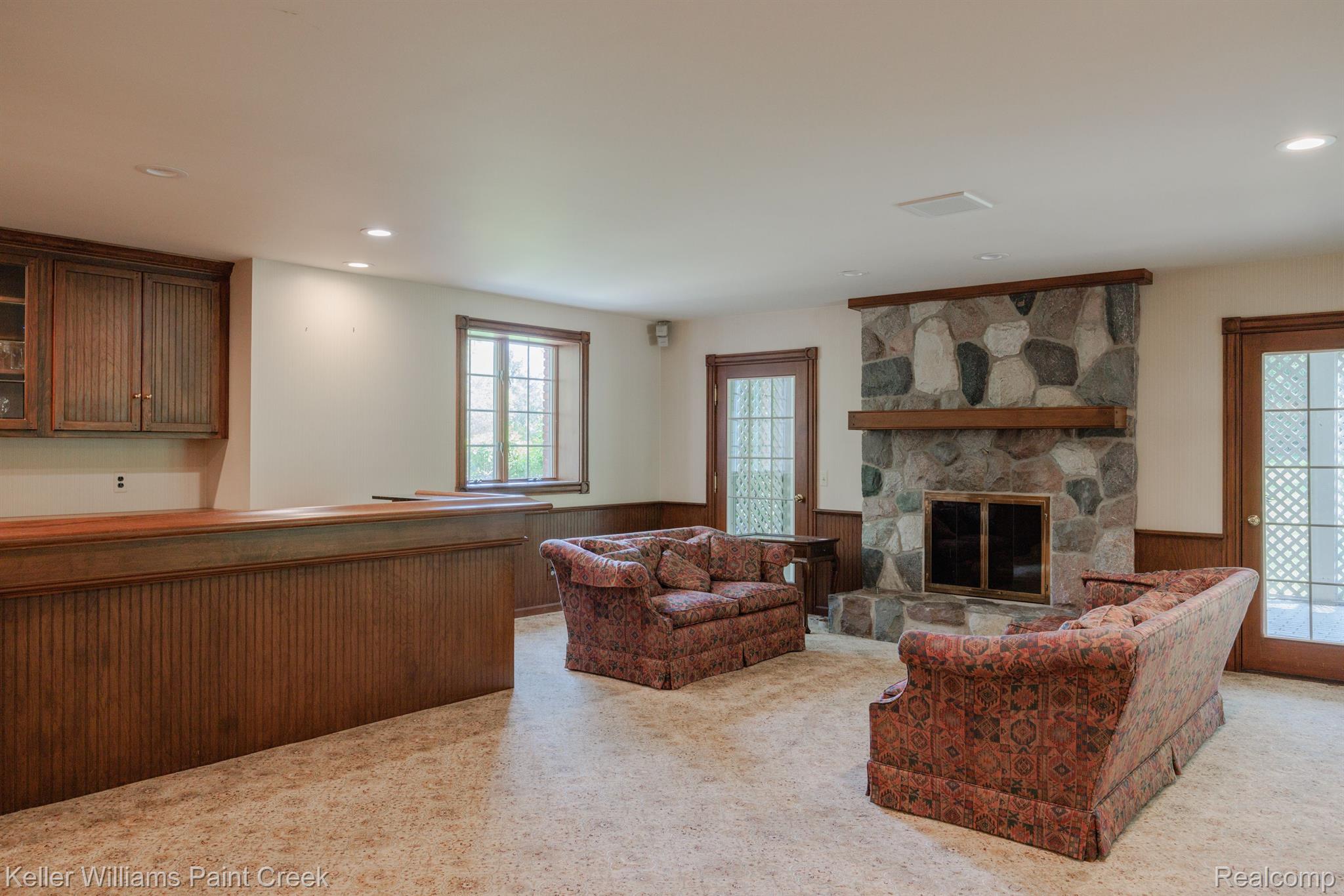 5394 Abbey Drive Rochester, MI 48306 - Photo 35 of 43 Gallery Image 35