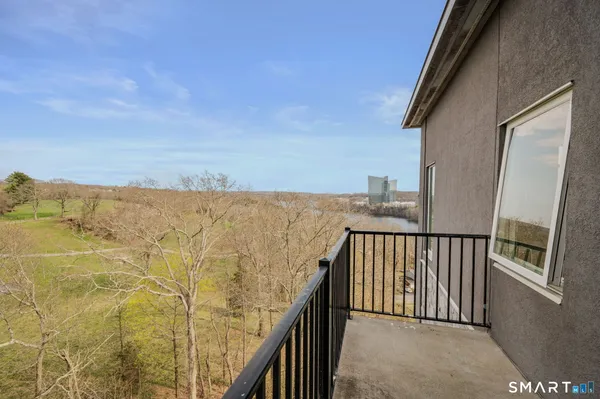 $549,000 | 586 West Thames Street, Unit 610, Norwich, CT 06360