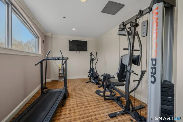 $549,000 | 586 West Thames Street, Unit 610, Norwich, CT 06360