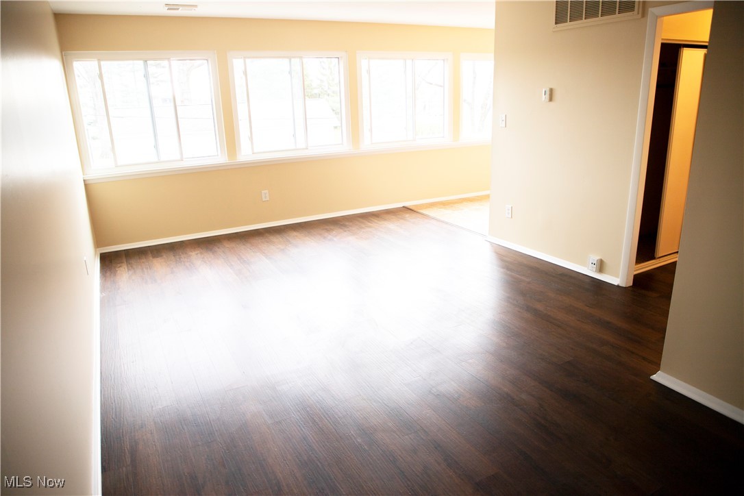 6640 Pearl Road, Unit 203 Cleveland, OH 44130 - Photo 5 of 17 view from doorway